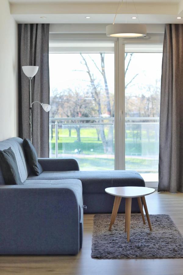 Capital Towers - Apartament Green Z Widokiem Na Rzeke Rzeszów Extérieur photo